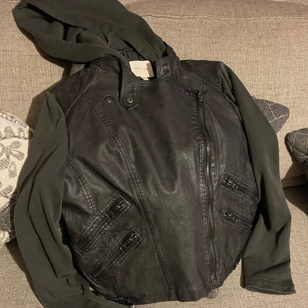 Hoodie bomber jacket